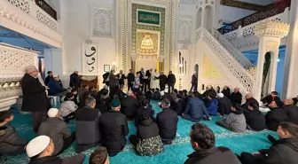 Erdek'te çocuklar ve gençler sabah namazında buluştu