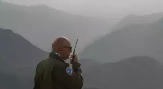 Hakkarili öğretmen pilot, paraşüt tutkunlarına gökyüzünün kapılarını aralıyor