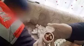 Jandarmanın adım adım takip ettiği uyuşturucu tacirinin evine operasyon: Binlerce hap ele geçirildi
