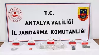 Konyaaltı ve Elmalı'da uyuşturucu operasyonu
