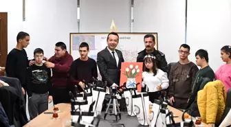 Kütahya İl Emniyet Müdürü Elbir, özel öğrencilerle bir araya geldi