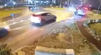 Romanya'da akılalmaz kaza: Kontrolden çıkan araç, iki taksinin üzerinden uçtu