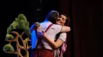 Samsun Devlet Opera ve Balesi 'Okulumuz Orman' oyununu Çorum'da sahneledi