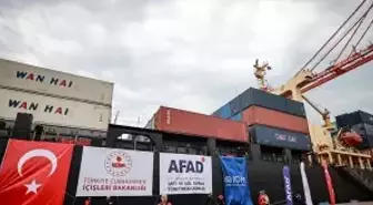 Sudan'a çadır ulaştıracak gemi Mersin'den uğurlandı