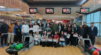 Tatvan'da öğrenciler için bowling turnuvası yapıldı