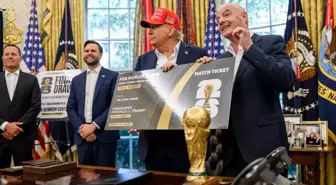 ABD Başkanı Donald Trump'a FIFA Barış Ödülü verildi