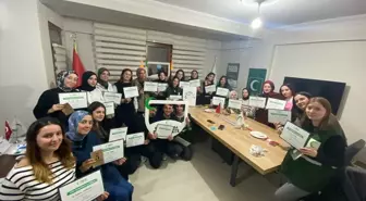 Yeşilay Düzce Şubesinde 5 Aralık Dünya Gönüllüler Günü kutlandı