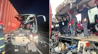 Osmaniye'de yolcu otobüsü, tıra arkadan çarptı: 7 ölü, 11 yaralı