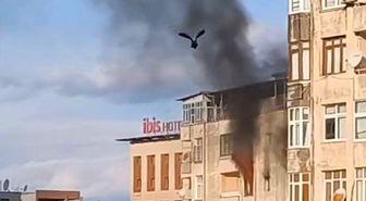Adana'da apartmanın 6. katında çıkan yangın söndürüldü
