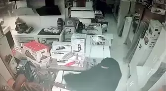 Avcılar'da Beyaz Eşya Mağazasından Hırsızlık