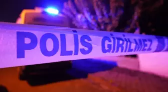 Babasını pompalı tüfekle katletti, kendini cesetle eve kilitledi