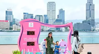 Çin'in Hong Kong Bölgesine Gelen Turist Sayısı Yüzde 12 Artışla 45 Milyona Yükseldi