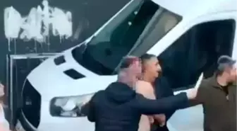 Esenyurt'ta park yeri kavgasında bıçaklar konuştu; o anlar kamerada