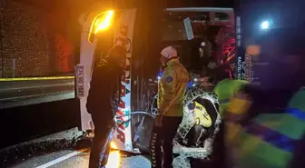 Osmaniye'de yolcu otobüsü devrildi: 3 yaralı