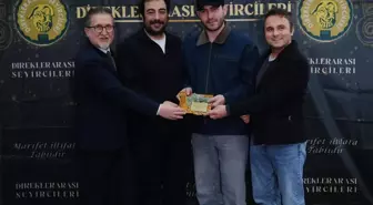 TBŞT Direklerarası Seyirci Ödülleri'nden çifte zaferle döndü