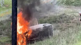 Tuzla'da Minibüs Yoldan Çıkıp Alev Aldı