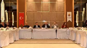 Vali Zorluoğlu, esnafın sorun ve taleplerini dinledi