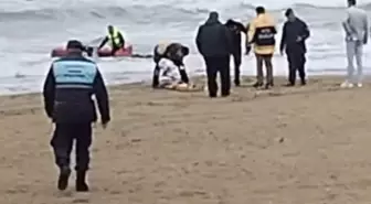 Bartın'da alabora olan lastik bottaki 2 kişi kurtarıldı