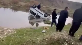 Batman'da hafif ticari araç yapay gölete uçtu, sürücü yaralandı