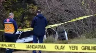 Boşandığı eşini otomobilde vurup canına kıydı