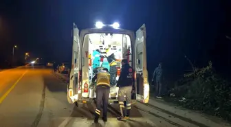 Düzce'de minibüs ile otomobil çarpıştı 3 kişi yaralandı