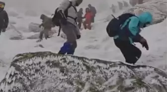 Köroğlu Dağı'nda Karla Kaplı Zirve Doğaseverleri Ağırladı