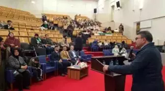 Kütahya'da eğitim gören Suriyeli öğrenciler, Baas rejiminin devrilmesinin birinci yıl dönümünü kutladı