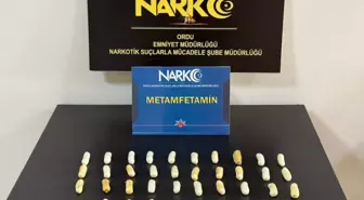 Ordu'da 2 Yabancı Uyruklu Şüphelinin Midesinden 407 Gram Metamfetamin Çıktı