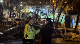 Polislerin sabır sınavı: 1.96 promil alkollü sürücü uygulama noktasını birbirine kattı, polislere hakaret etti