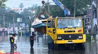 Sri Lanka'da şiddetli yağışların yol açtığı afetlerde hayatını kaybedenlerin sayısı 627'ye yükseldi