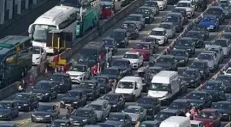 Trafikte 10 dakika kalana devlet otoyol geçiş ücretini geri ödeyecek