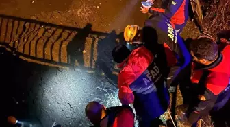 Ağrı'da köprüden düşen kişi ekiplerin hızlı müdahalesiyle kurtarıldı