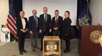 Bakan Ersoy: Boubon'un kayıp imparatoru ülkemize dönüyor