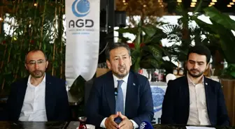 Doğu Türkistan Milli Meclisi Başkanı Tümtürk, Giresun'da