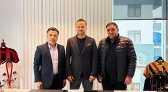 İmaj Altyapı Vanspor'da teknik direktörlük görevine Osman Zeki Korkmaz getirildi