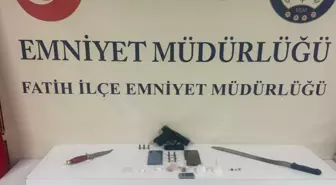 İstanbul -Fatih'te 20 yıl hapis cezasıyla aranan hükümlü, uyuşturucu operasyonunda yakalandı