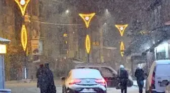 Kars'ta kar yağışı etkili oluyor