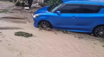 Kuzey Kıbrıs'ta Şiddetli Yağışlar Sele Neden Oldu