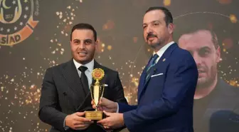 Park of İstanbul Yönetim Kurulu Başkanı Burak Memişoğlu'na 'Yılın Öne Çıkan İş İnsanı-Üstün Başarı Ödülü'