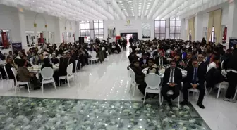 Sivas'ta öğrenciler, meslek sektörleri temsilcileri ile buluştu