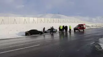 Van'da 4 aracın karıştığı kazada 5 kişi yaralandı