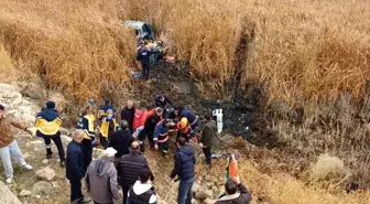 Van'da araç bataklığa uçtu: 5 yaralı