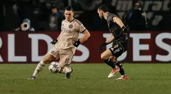 Ajax'tan ilk galibiyet! Önde olan Karabağ son dakikalarda yıkıldı
