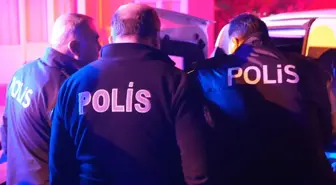 Avukat, annesini bıçaklayarak öldürdü! Üvey baba da gözaltında