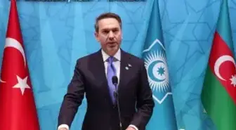 Bakan Bayraktar: Doğudan batıya kesintisiz enerji akışı için büyük bir 'yeşil şebeke' hedefliyoruz