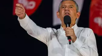 CHP lideri Özgür Özel'den emeklilere 'bir asgari ücret ikramiye' vaadi