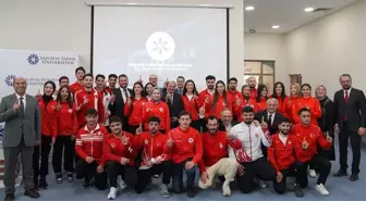 ETÜ, üniversiteler ligindeki şampiyonluğunu basın buluşmasıyla kutladı