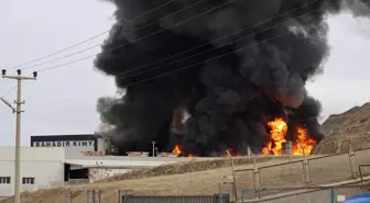 Kırıkkale OSB'de Kimya Fabrikasında Yangın Çıktı