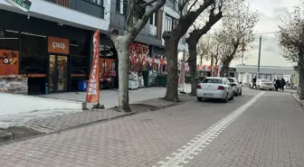 Market Temizlikçisi Kargo Paketinde 60 Bin Dolar Buldu