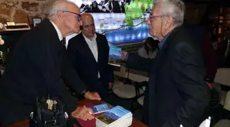 Prof. Dr. Kenan Mortan'ın '100 Soruda Kazdağları ve Etekleri Kılavuzu' kitabı tanıtıldı